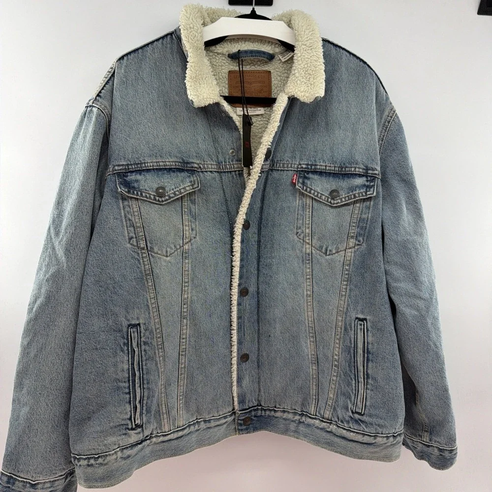 NWT Levis Sherpa Lined Trucker Jacket Mens 2XL Blue Denim Premium Light Wash XXL